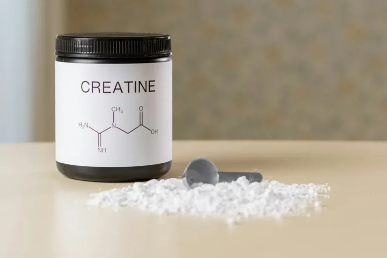 Does Creatine Cause Facial Bloat? Expert Advice on Safe Use